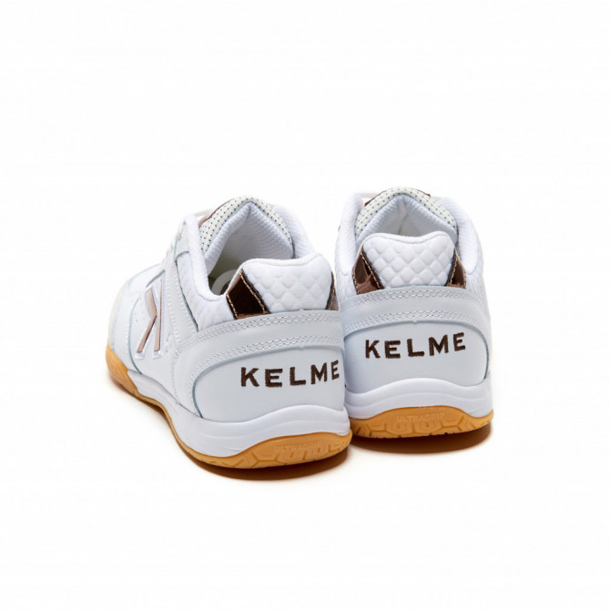 Кросівки для залу (бампи) білі KELME LIGA PRO 55.969.0630