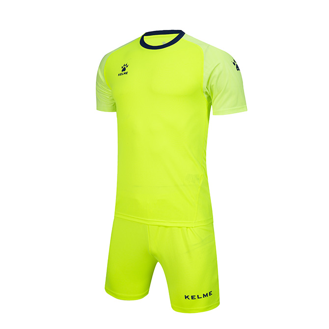 Футбольна форма (комплект) салатова Kelme SEVILLA 3801095.9957